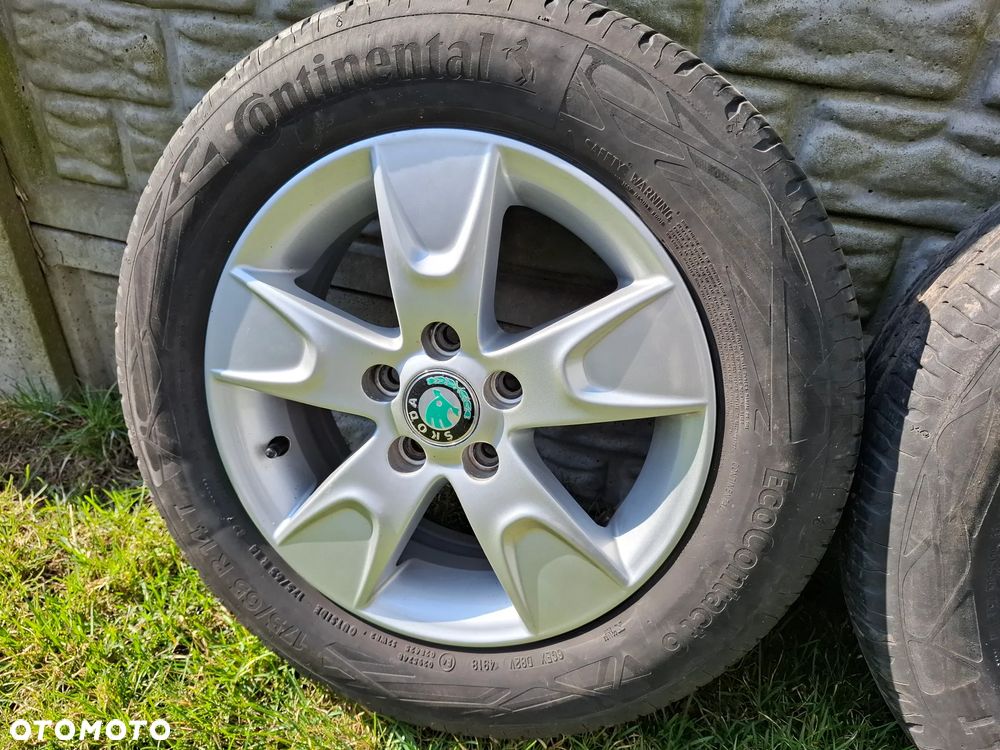 Skoda Fabia 1.2 TSI Active - 17