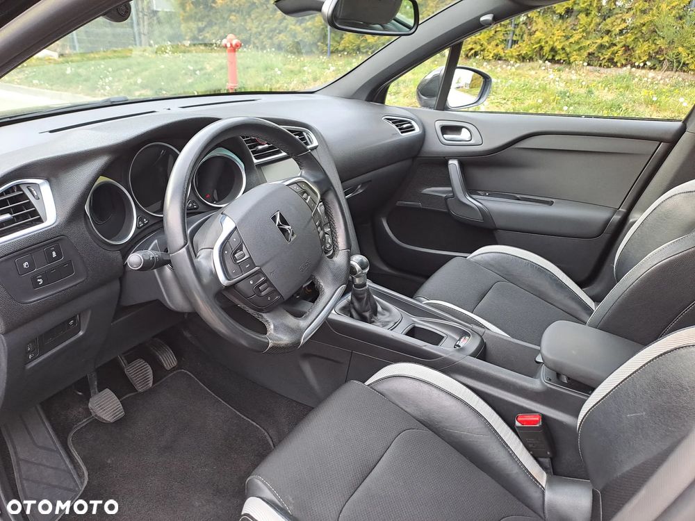 Citroën DS4 1.6 VTi SoChic - 12