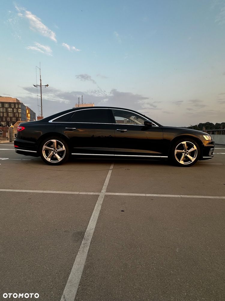Audi A8 - 5