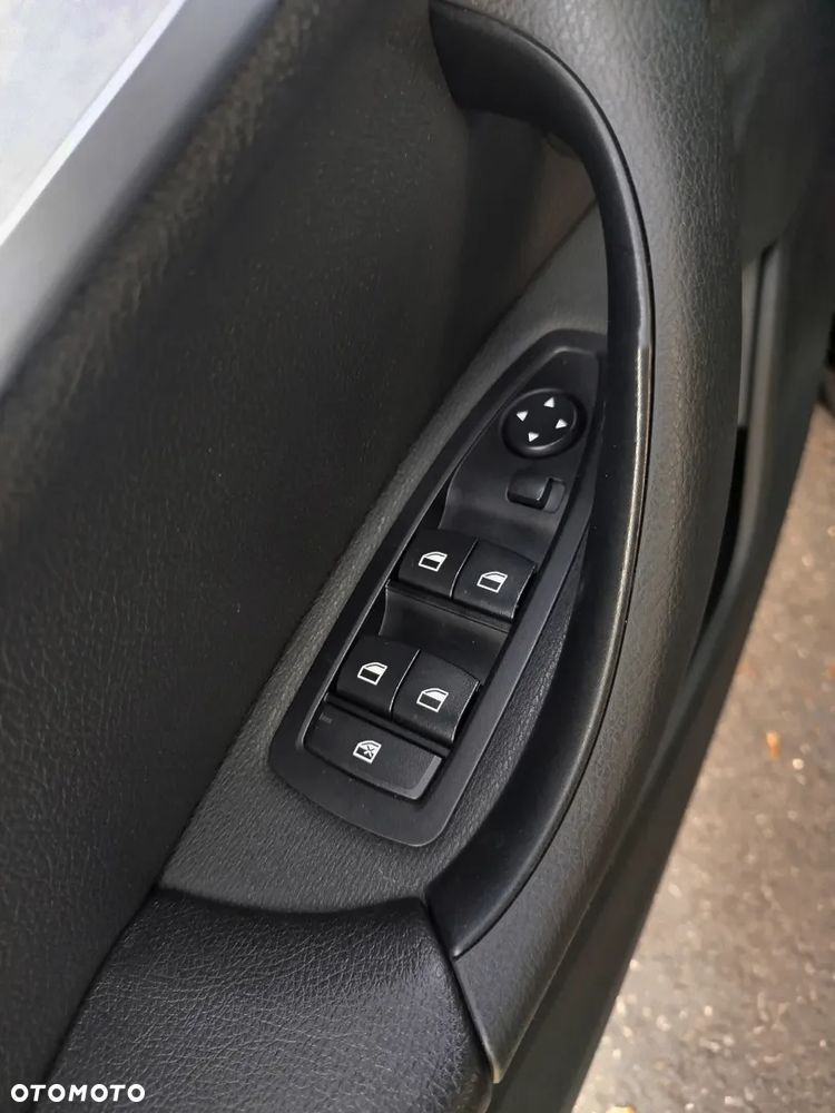 BMW X1 xDrive25i M Sport - 27