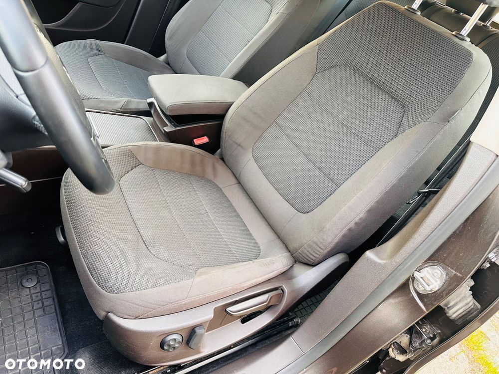 Volkswagen Passat 1.6 TDI Comfortline - 27
