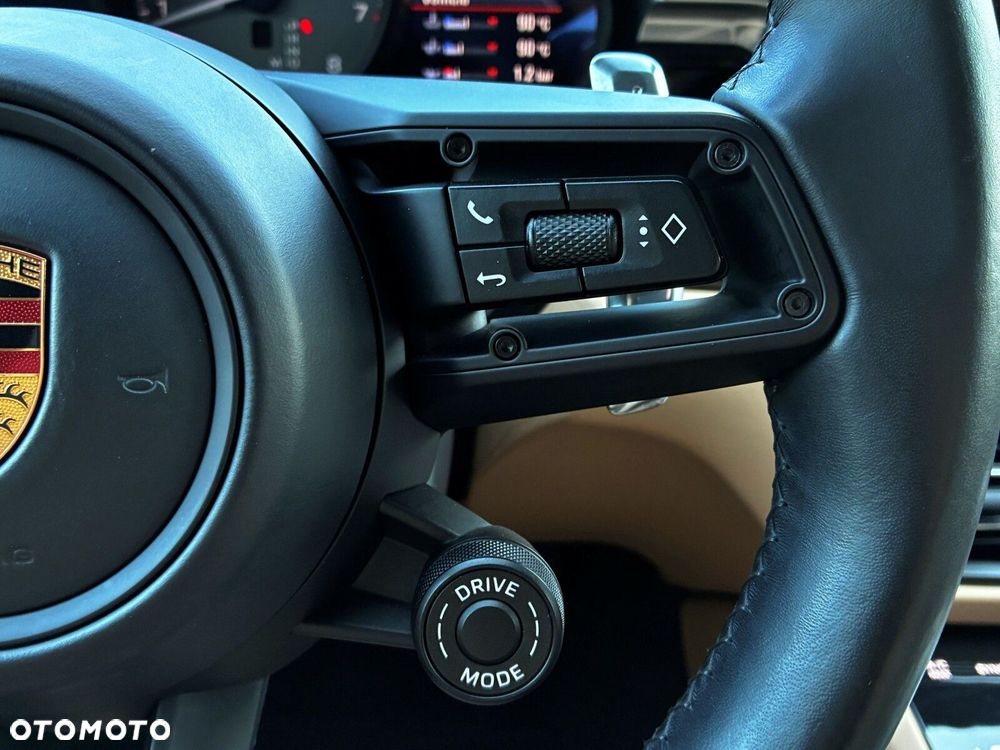 Porsche Macan - 26