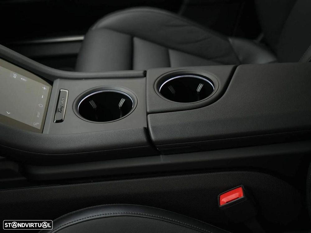 Porsche Taycan 4S Sport bateria Performance Plus — fotografia 27