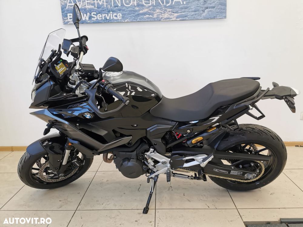 BMW F900XR - 8