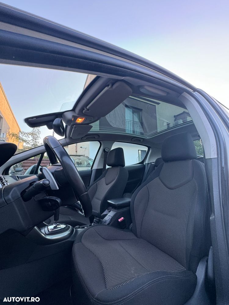 Peugeot 308 - 8