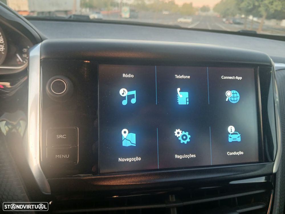 Peugeot 2008 1.2 PureTech Style - 18