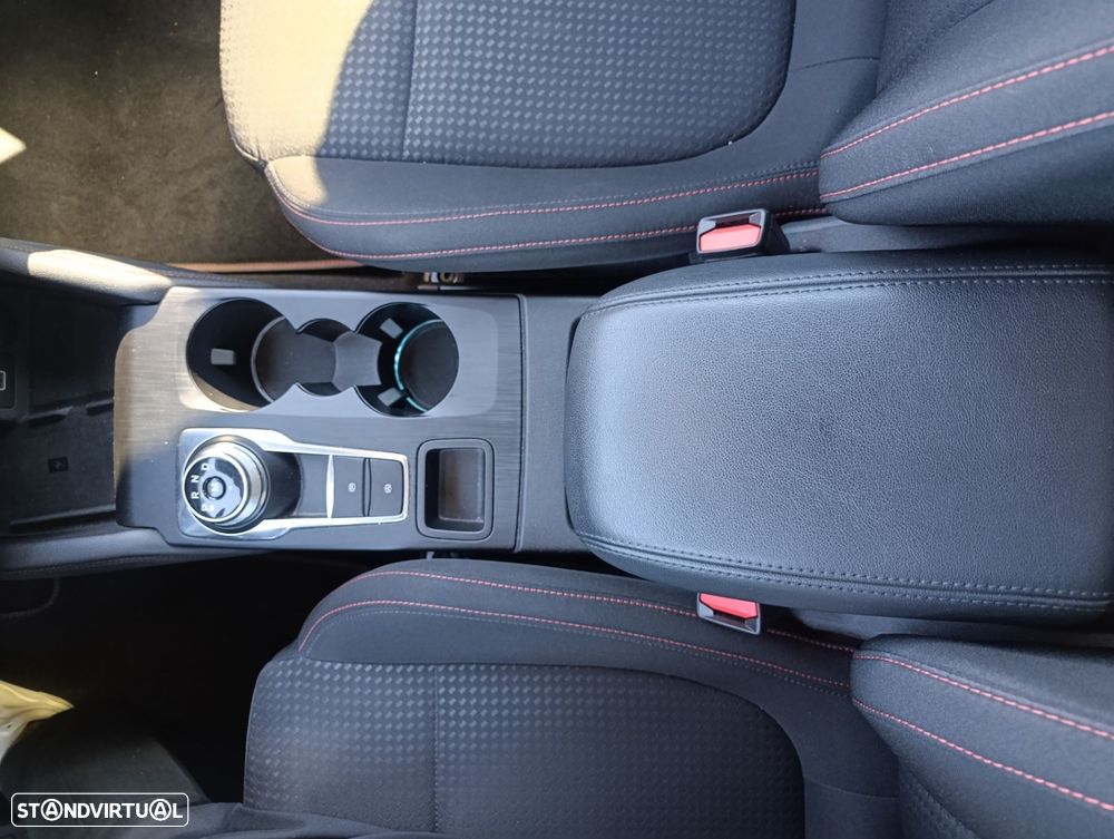 Ford Focus 1.5 TDCi EcoBlue ST-Line X Aut. - 18