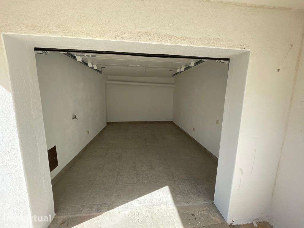 Garagem para arrendar em Albufeira - Grande imagem: 2/3