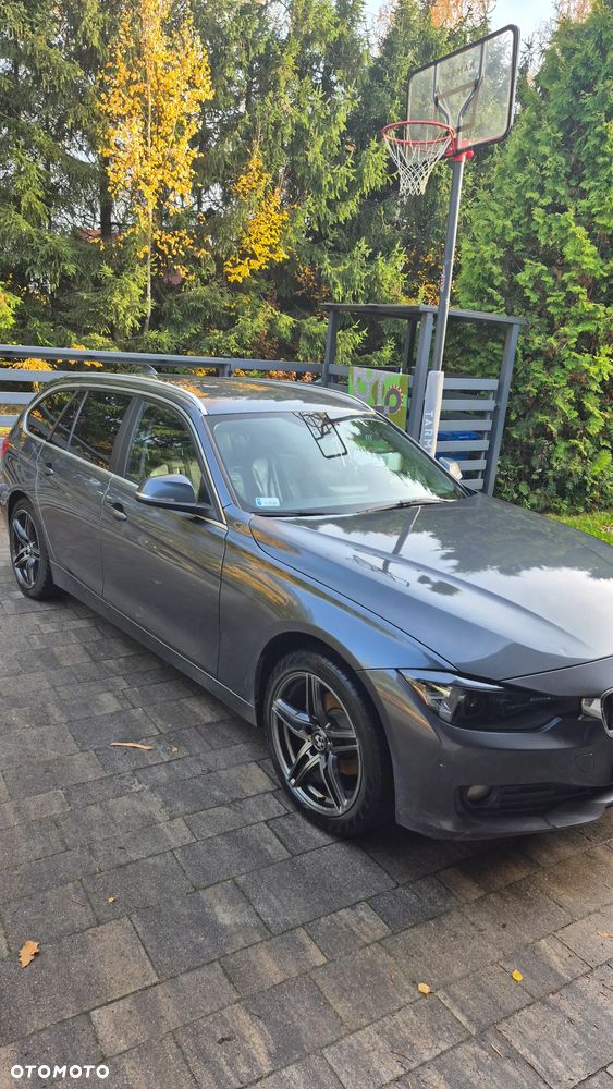 BMW Seria 3 318d - 2