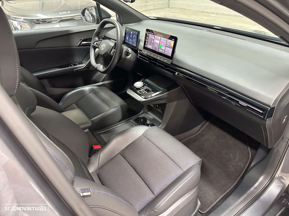 MG MG4 77 kWh Extended Range Luxury - 11