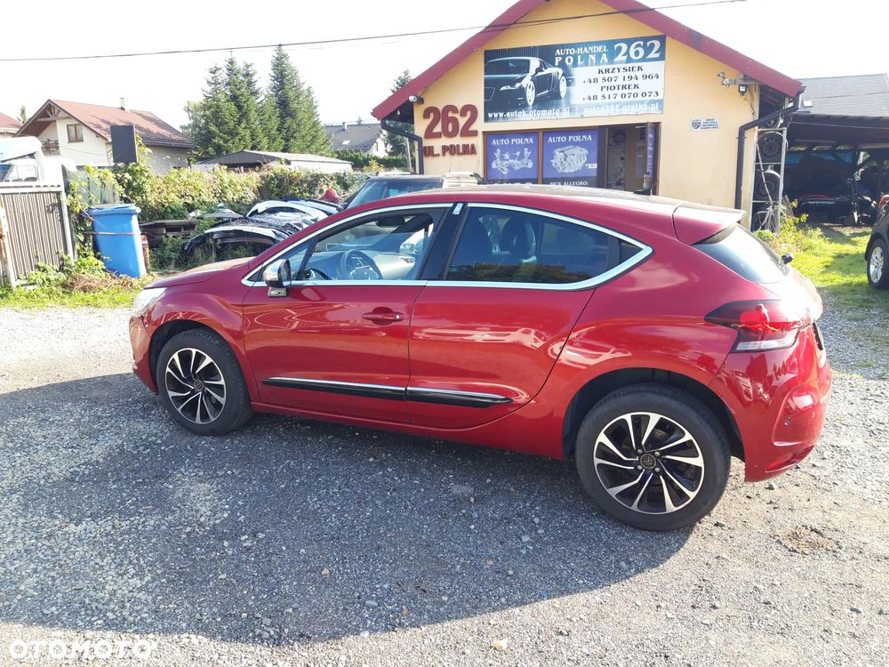 Citroën DS4 e-HDi 115 ETG6 Urban Show - 1