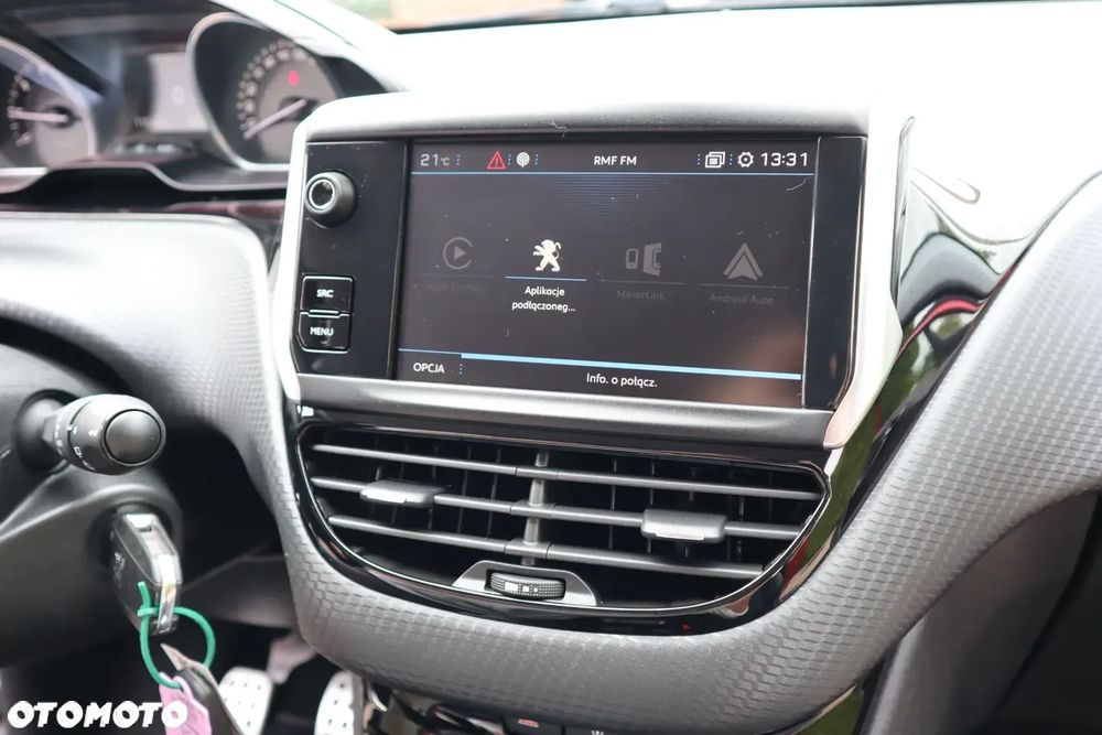 Peugeot 2008 - 19