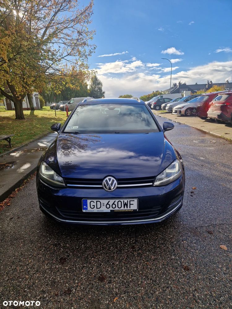 Volkswagen Golf - 1