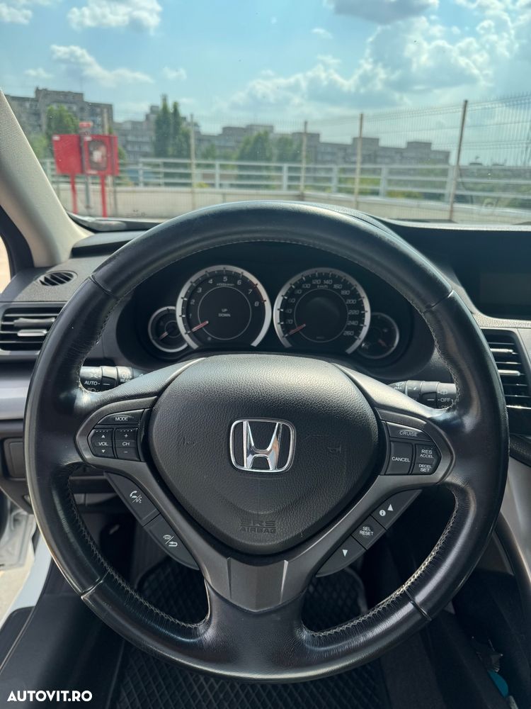 Honda Accord 2.0 Comfort - 16