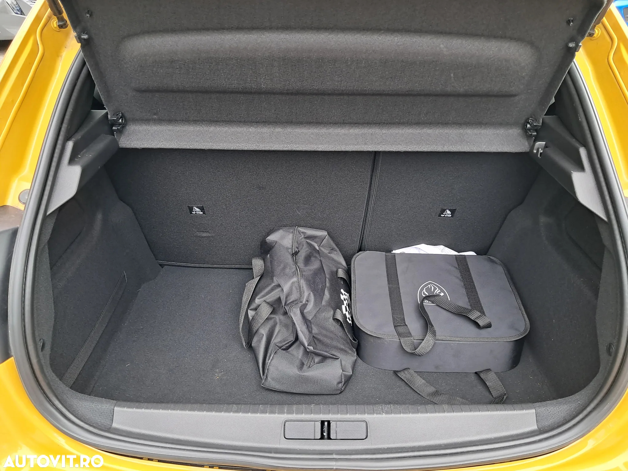 Peugeot 208 e-208 Allure Pack - 25