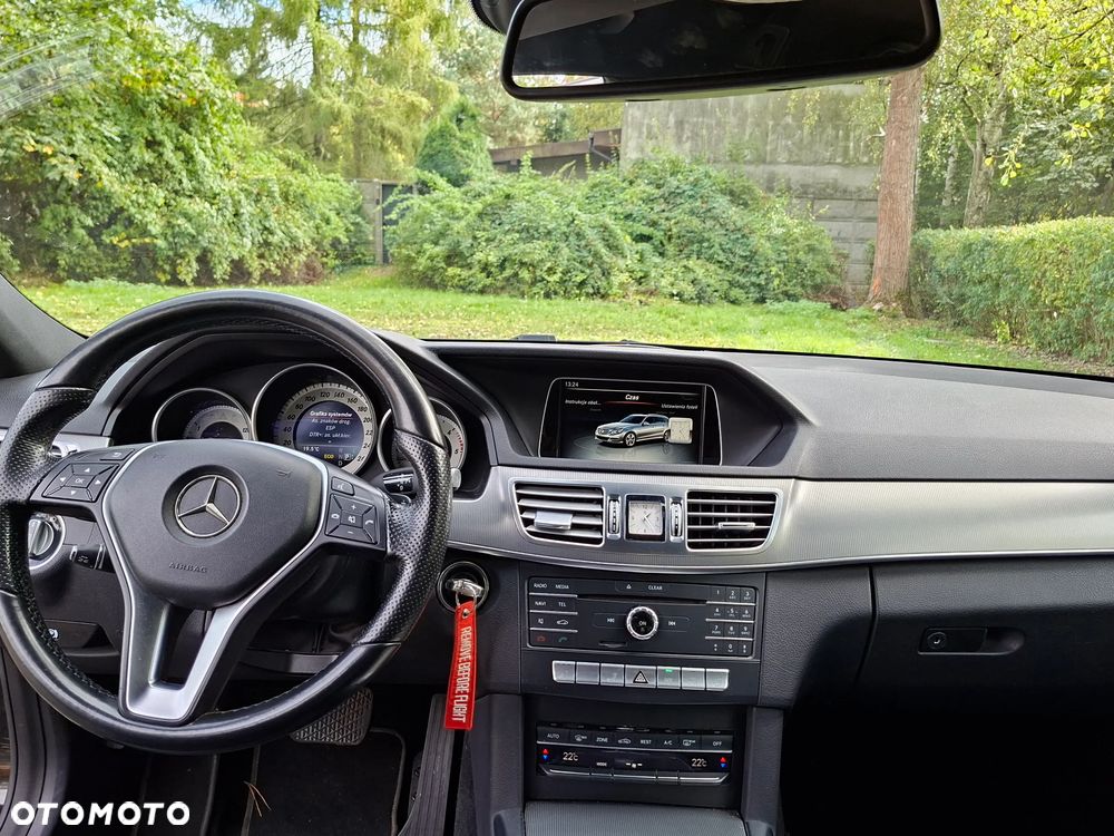 Mercedes-Benz E-Class 2015 photo 4
