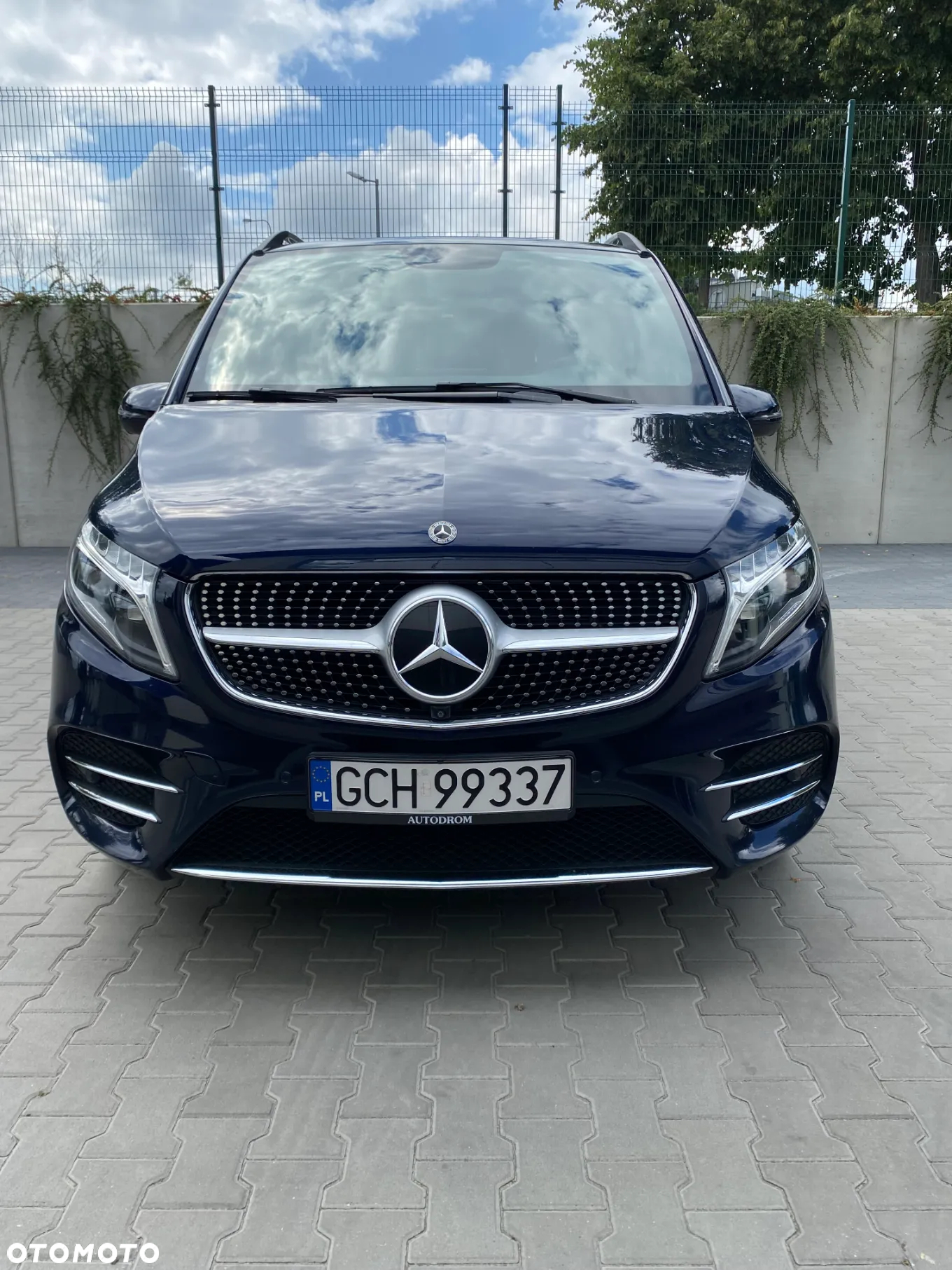 Mercedes-Benz Klasa V 300 d 4-Matic Avantgarde 9G-Tronic (d³ugi) - 17