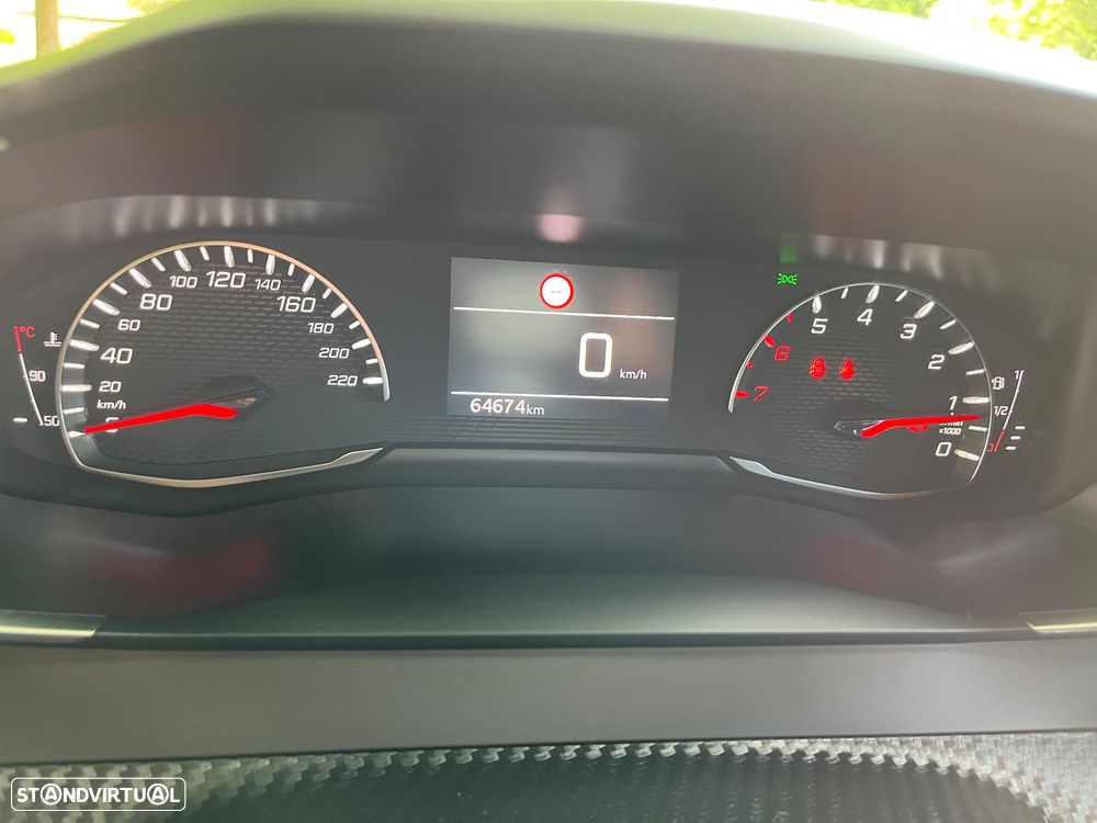 Peugeot 2008 1.2 PureTech Active Pack - 12
