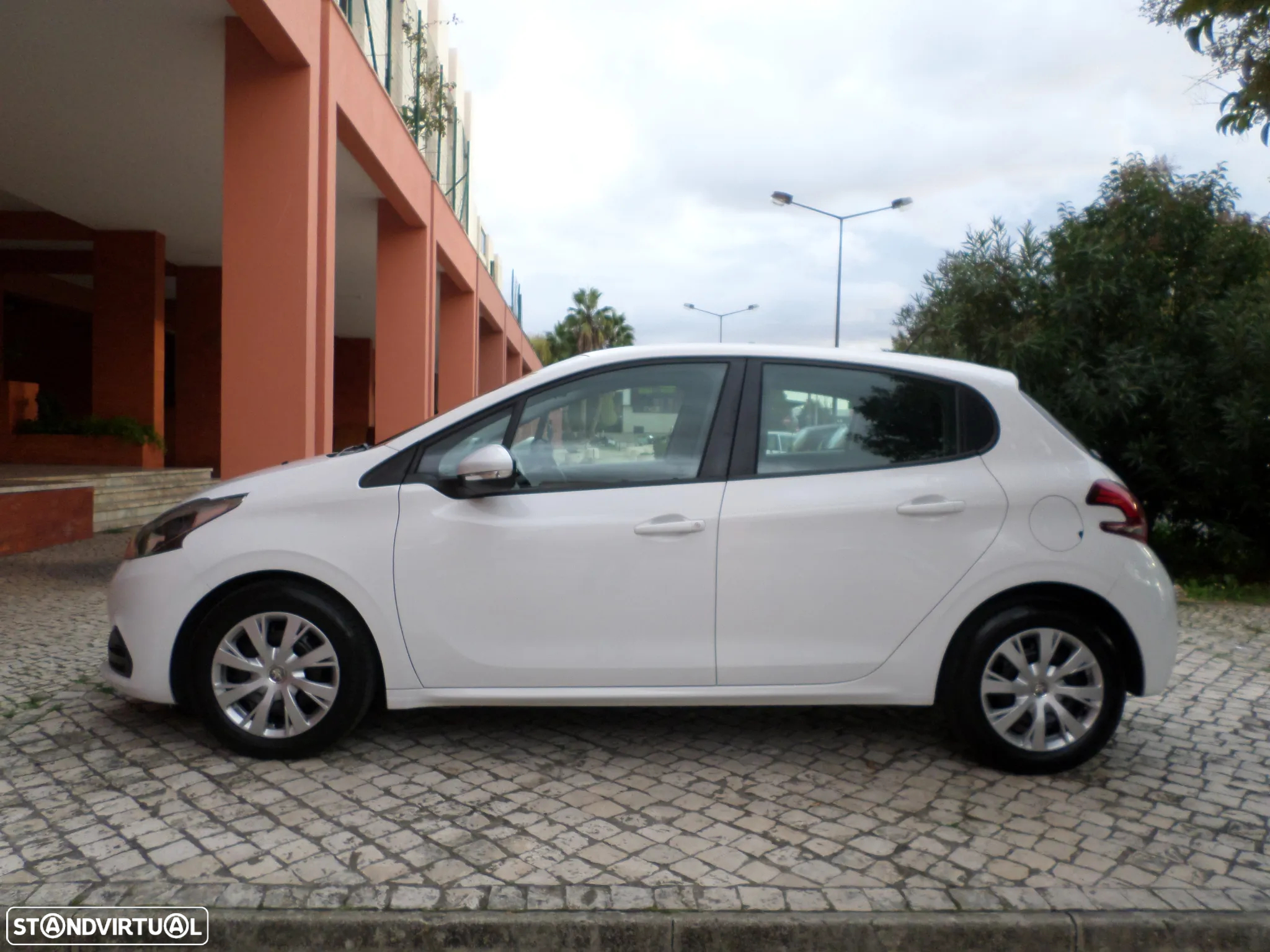 Peugeot 208 1.5 BlueHDi Active - 2