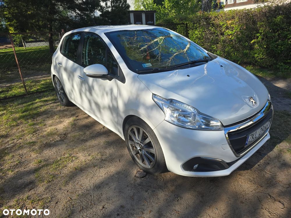 Peugeot 208 - 3
