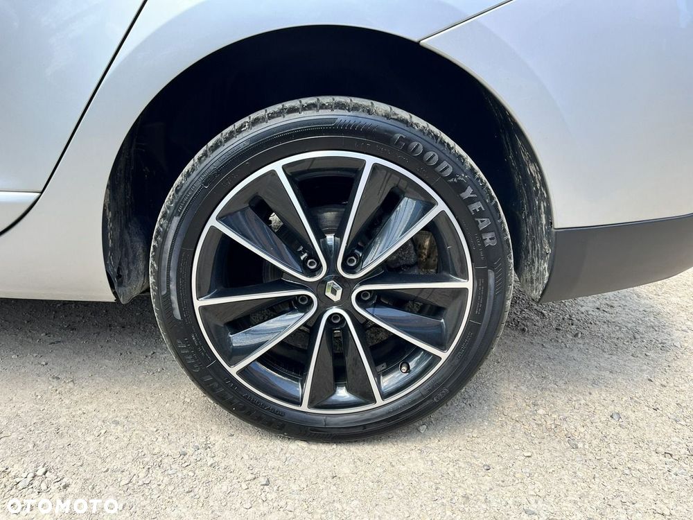 Renault Megane - 11
