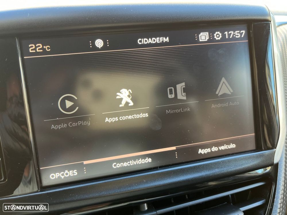 Peugeot 2008 1.5 BlueHDi Signature - 32