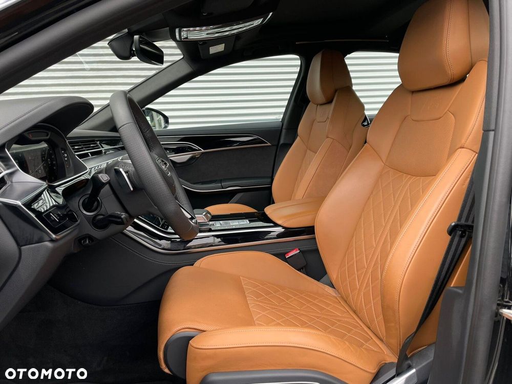 Audi A8 - 23