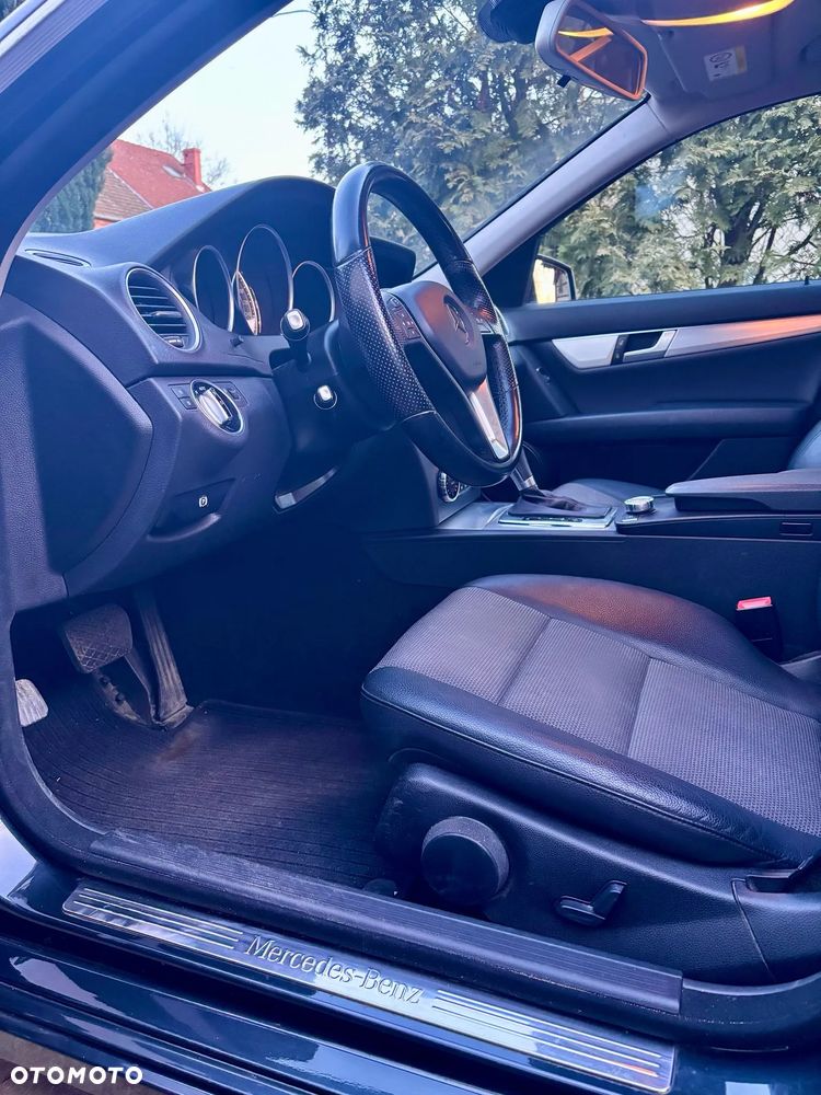 Mercedes-Benz Klasa C 200 d 7G-TRONIC - 11