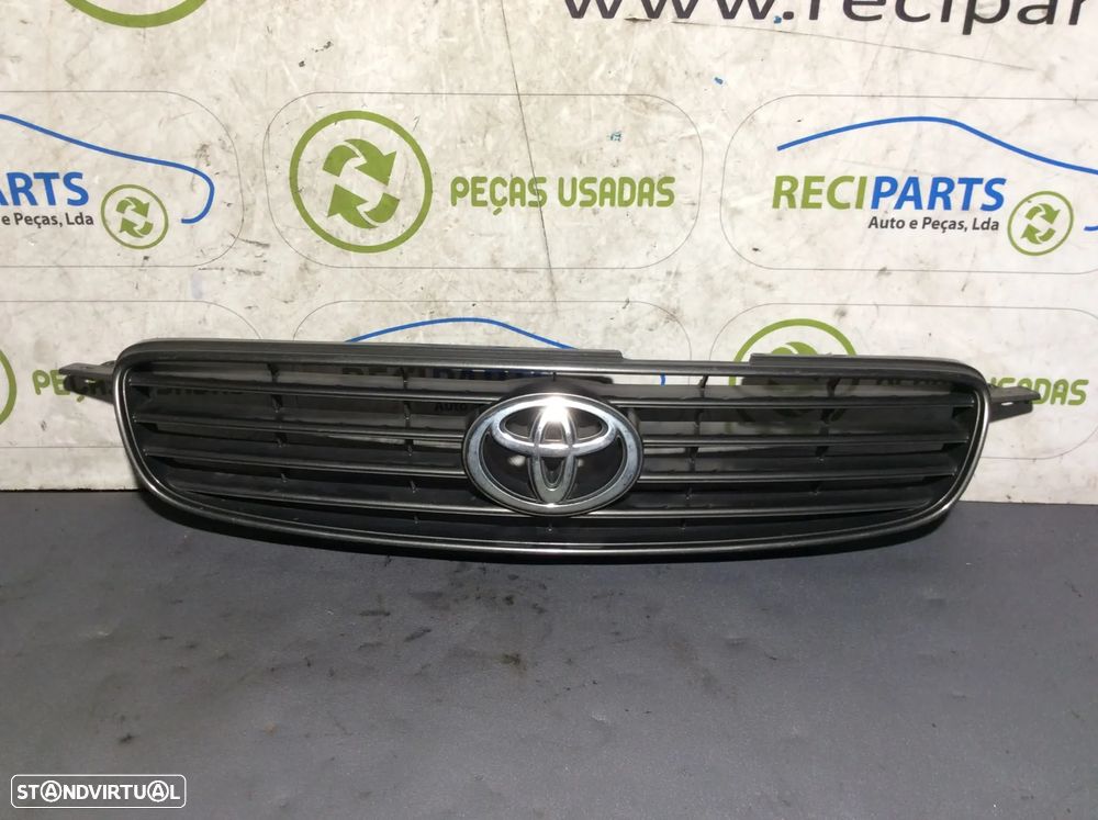 Grelha da frente Toyota Corolla E11 - 1