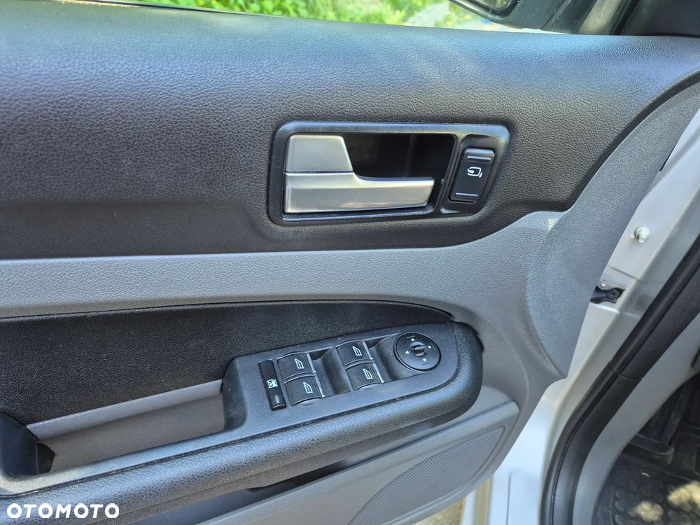 Ford Focus 1.6 Ambiente - 10