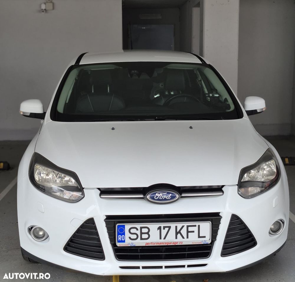 Ford Focus 2011 photo 3