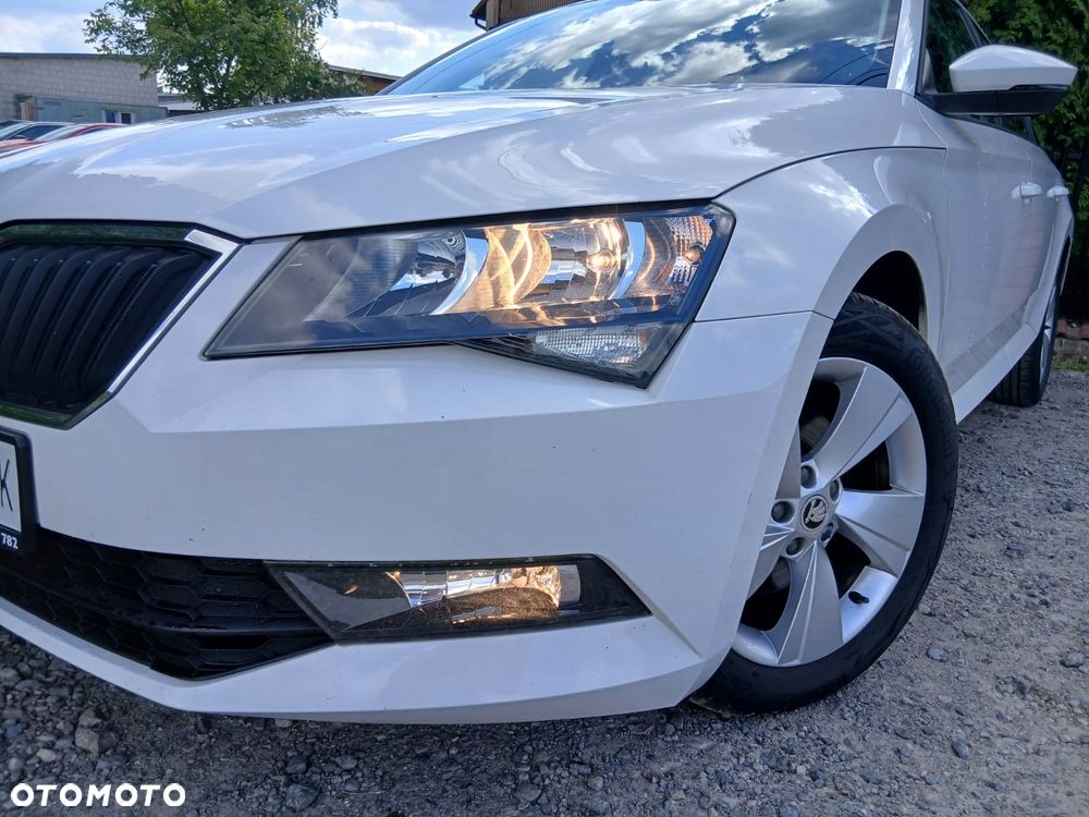 Skoda Superb 1.6 TDI Style - 14
