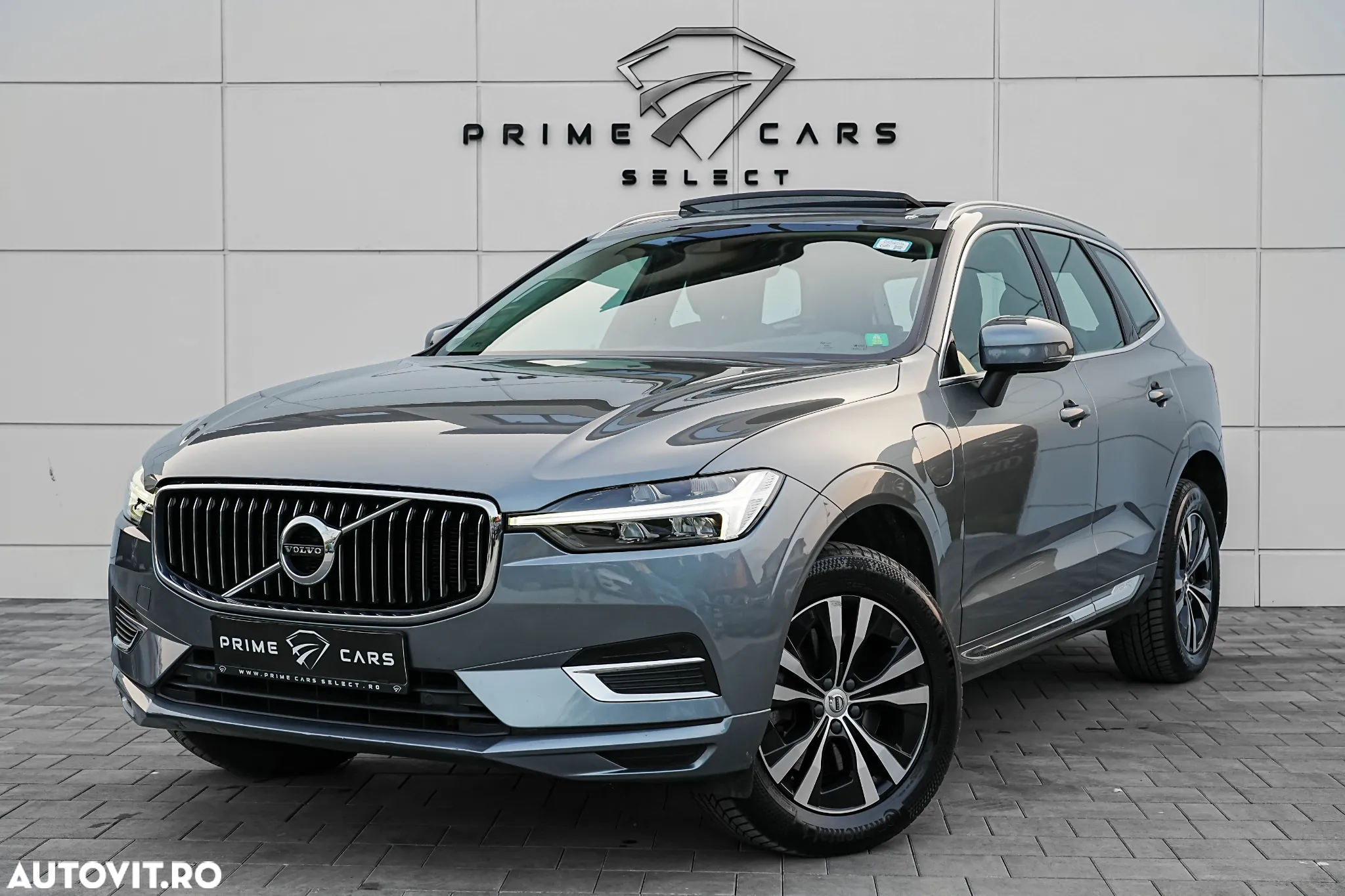 Volvo XC 60 T6 AWD Plug-in Hybrid Core - 2