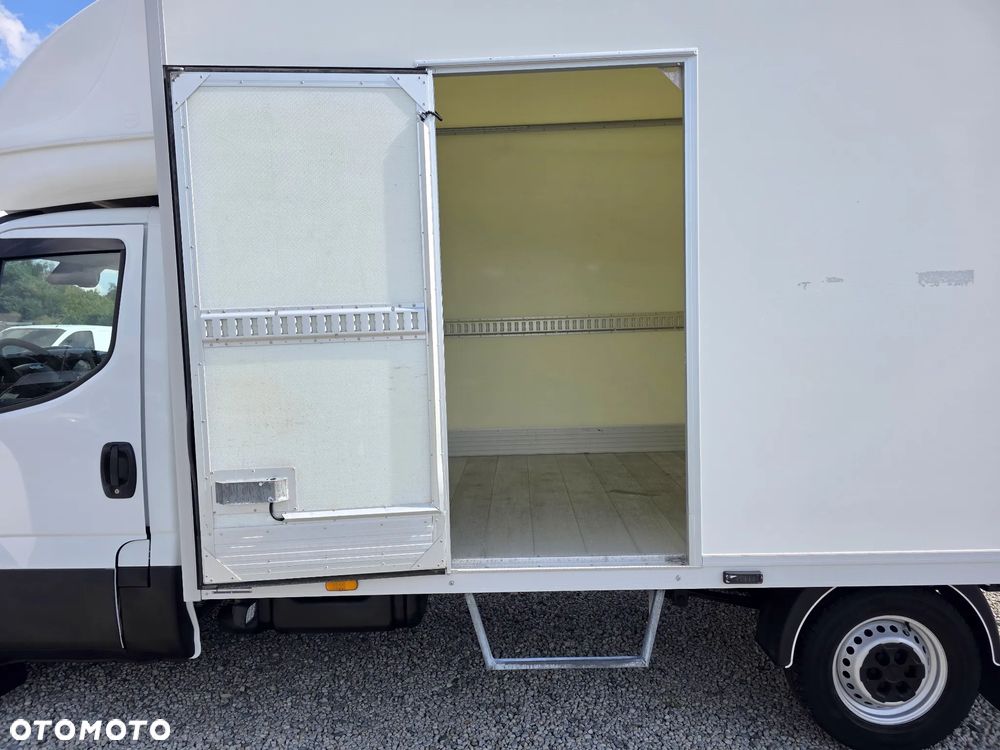 Iveco IVECO 35S18 3.0 HPI 180 KONNA KONTENER 4.2 M KLIMA HIMATIC 8 BIEGÓW WEBASTO DO 3.5 T - 29