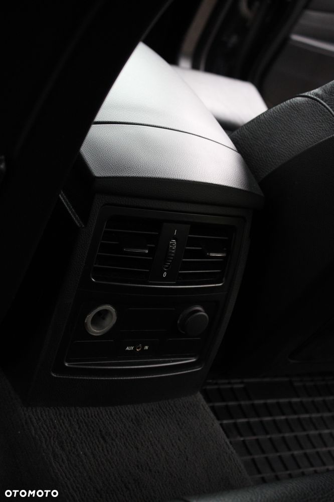 BMW Seria 5 520d - 13