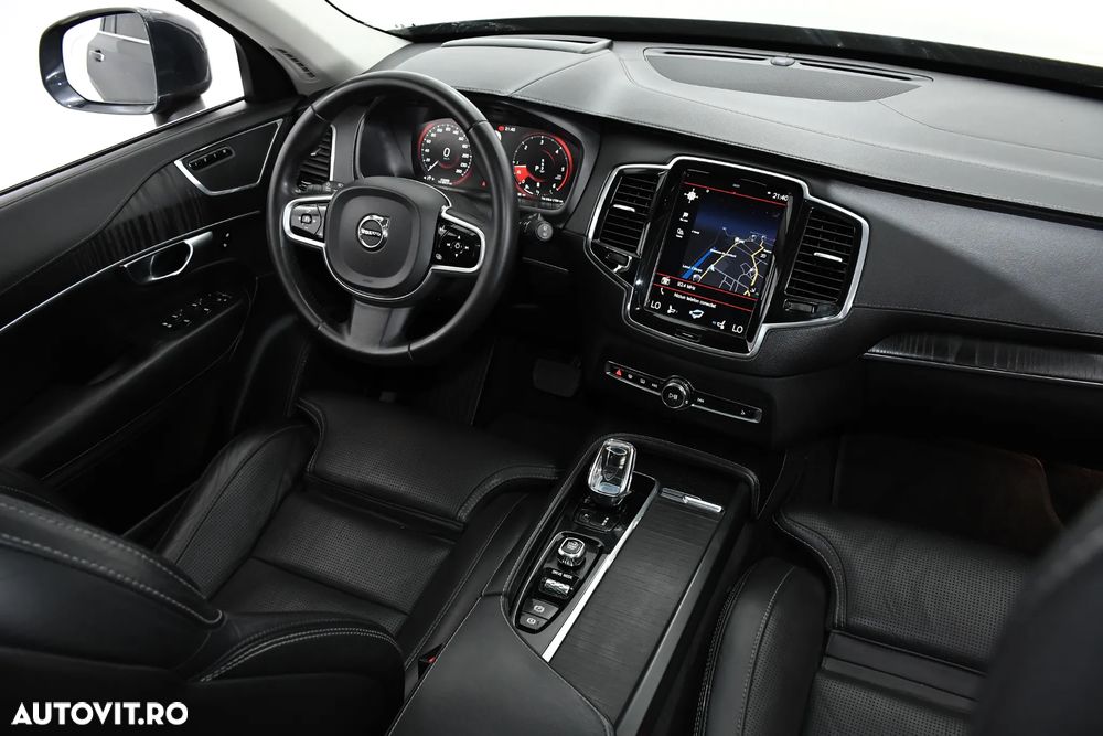 Volvo XC 90 D5 AWD Geartronic Inscription - 4