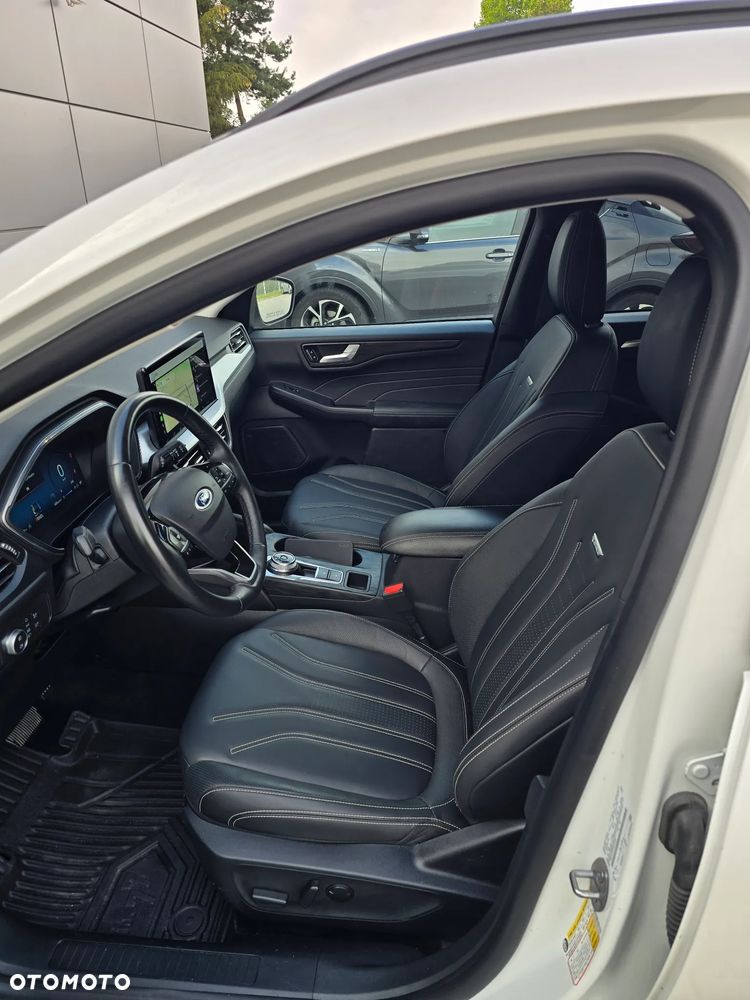 Ford Escape 2.0 EcoBoost AWD Titanium - 9