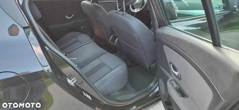 Renault Megane 1.6 16V 110 Dynamique - 24