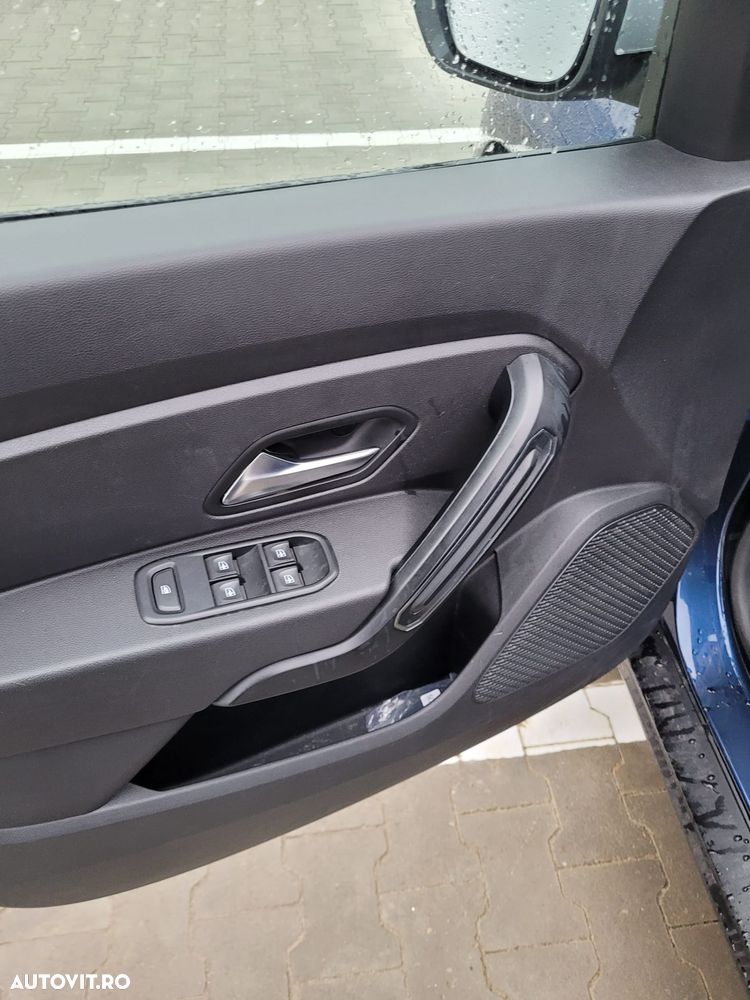 Dacia Duster 1.6 SCe Essential - 13