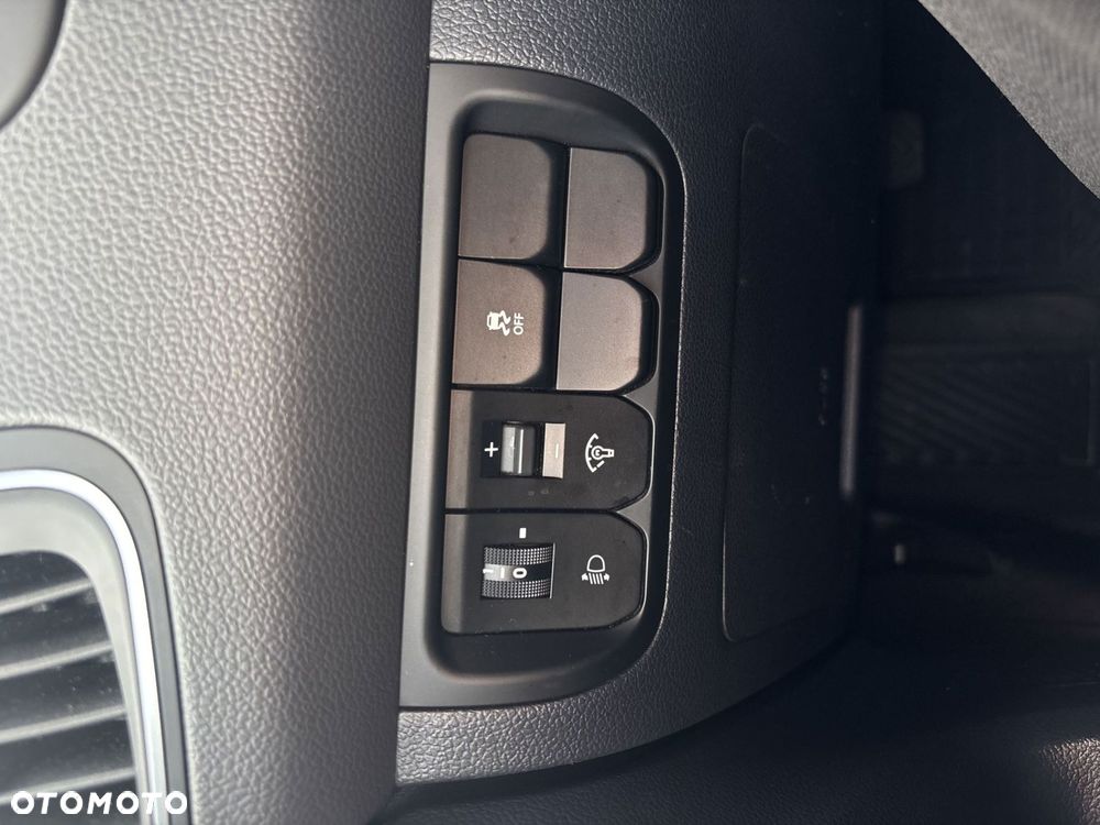 Kia Rio - 20