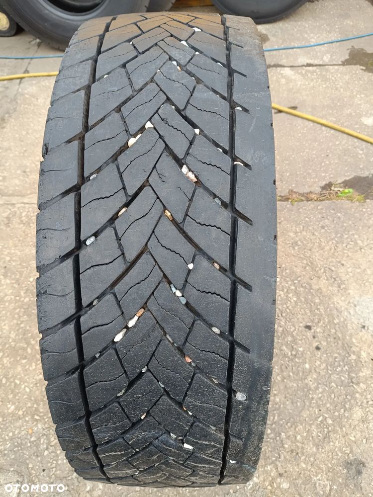 Opona napędowa Goodyear KMAX D 315/70/22,5" bieżnik 15mm