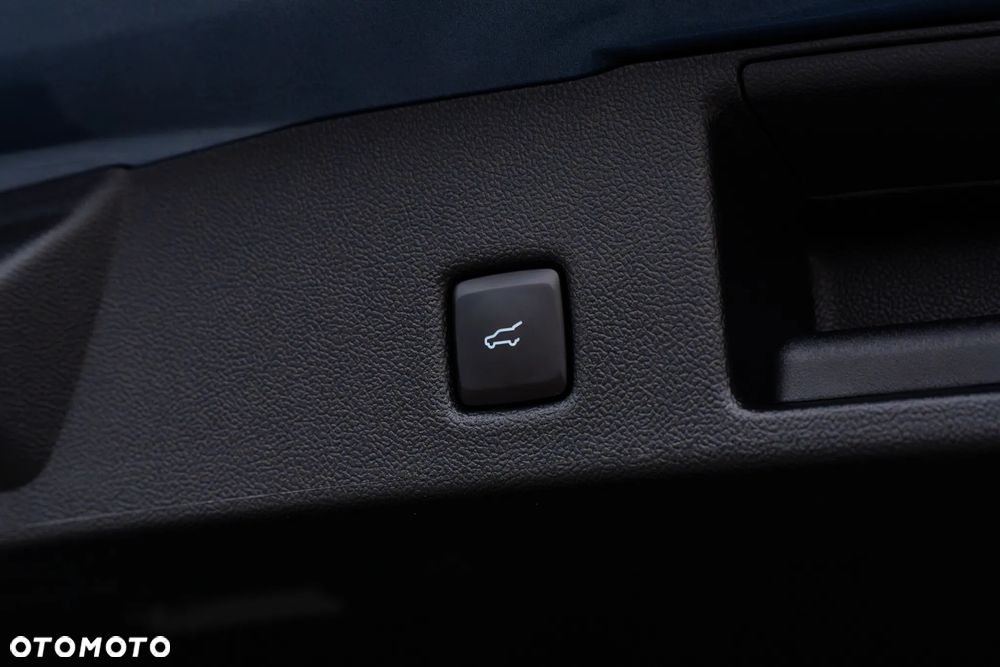 Ford Kuga 2.5 FHEV FWD Titanium X - 33