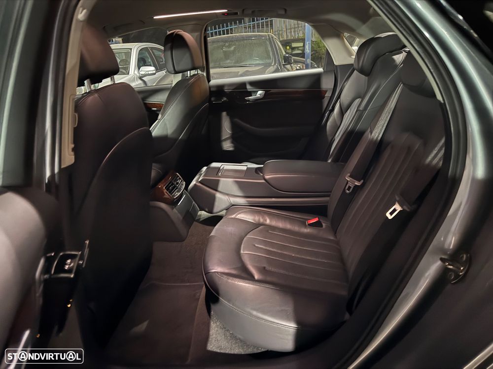 Audi A8 3.0 TDI DPF clean quattro tiptronic - 10