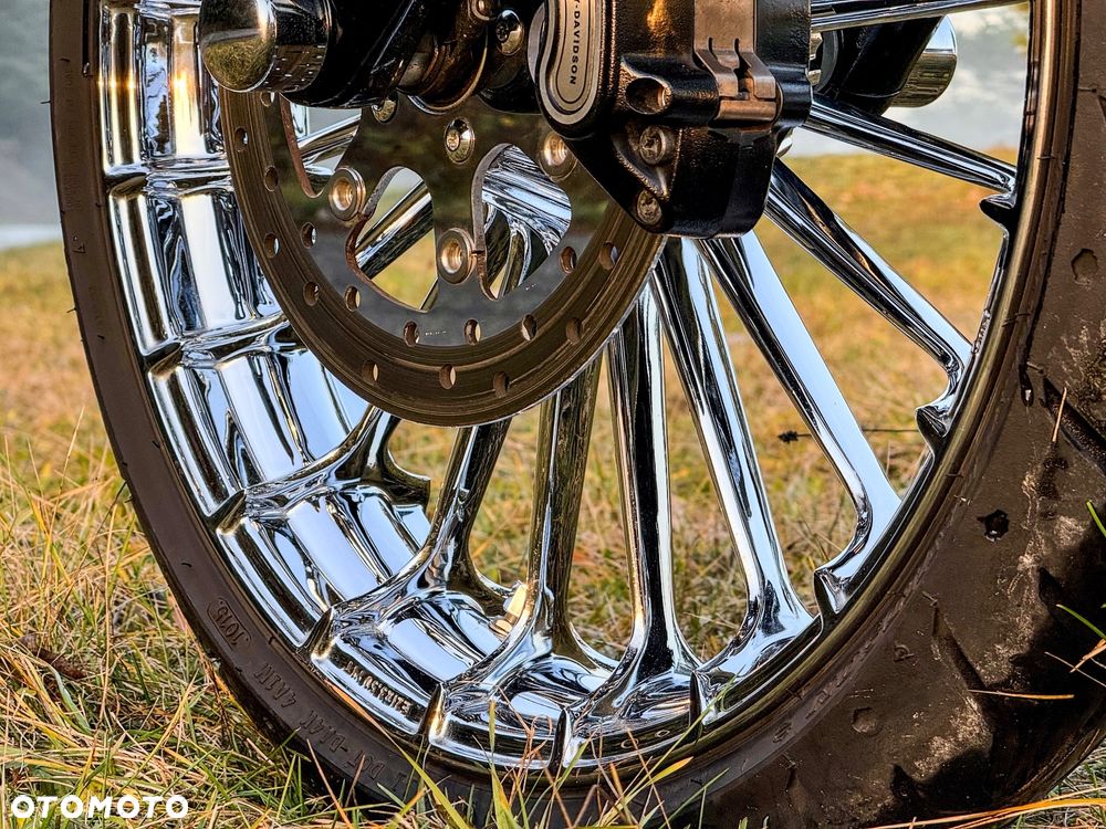 Harley-Davidson FXSB Breakout - 19