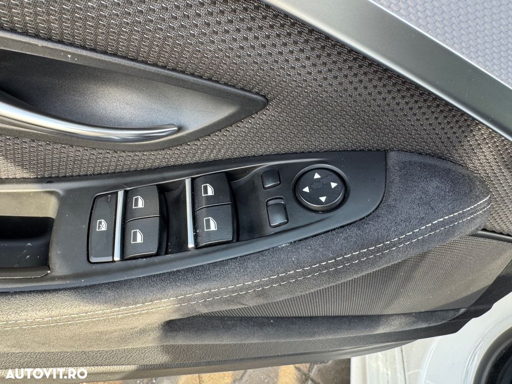 BMW Seria 5 520d Aut. - 12