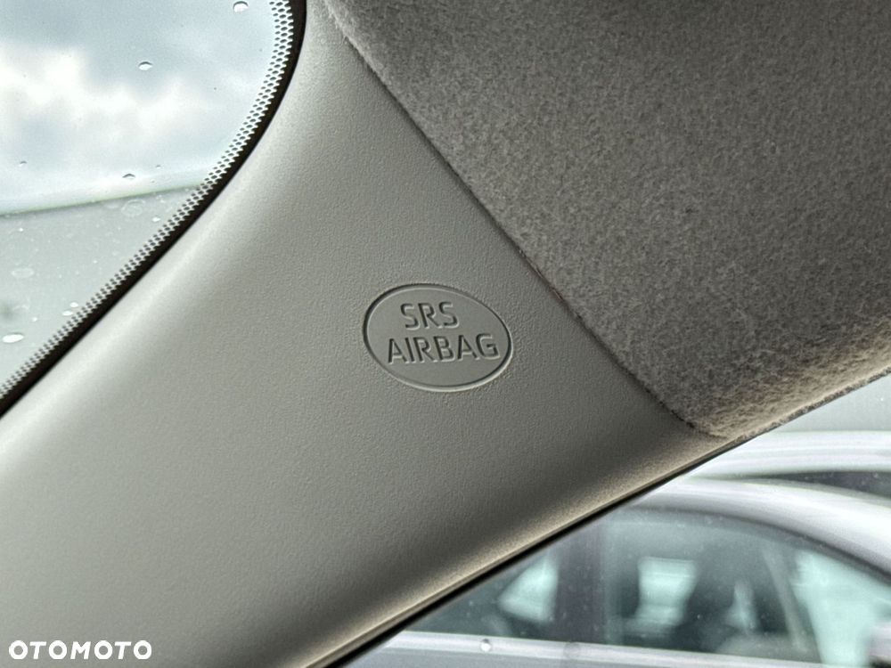 Toyota Yaris Hybrid 1.5 Comfort - 22