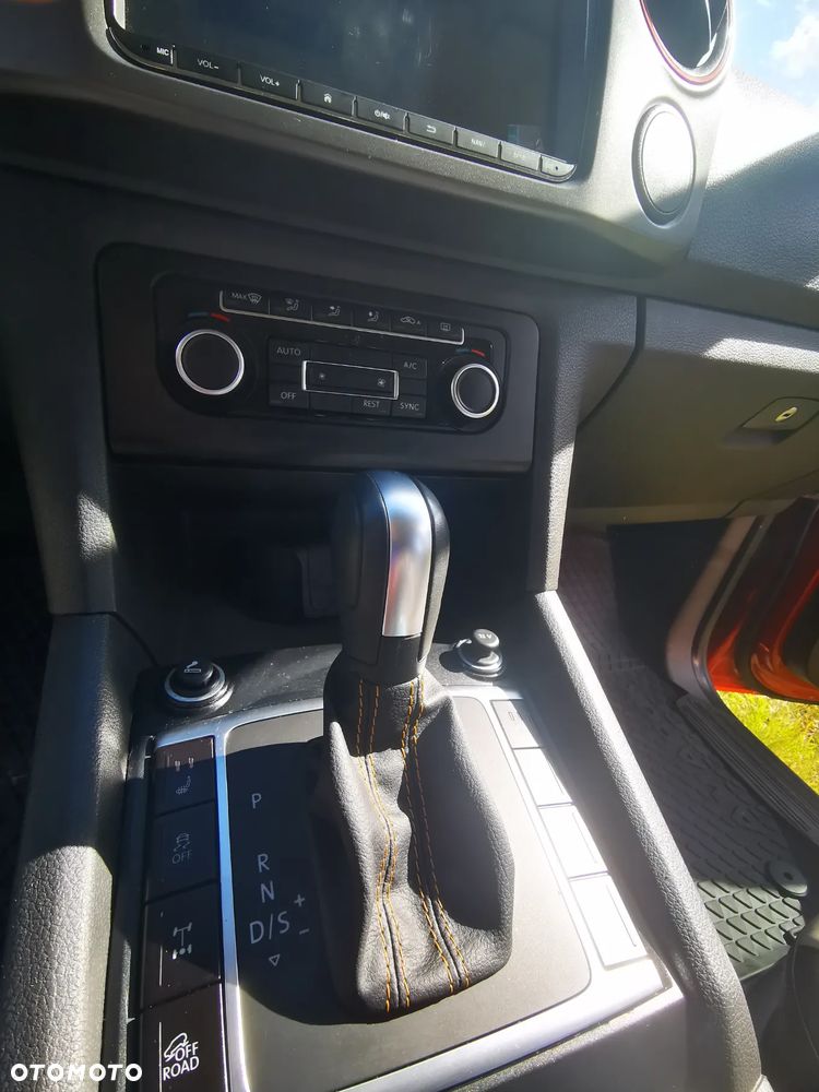 Volkswagen Amarok - 14