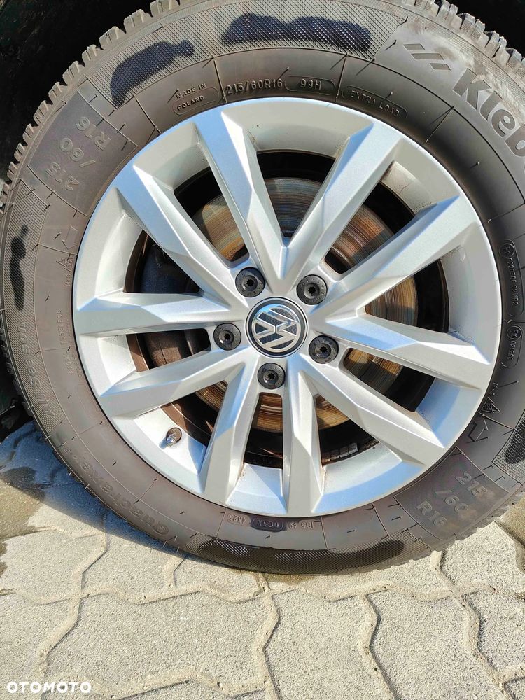 Volkswagen Passat 2.0 TDI BMT Comfortline DSG - 9