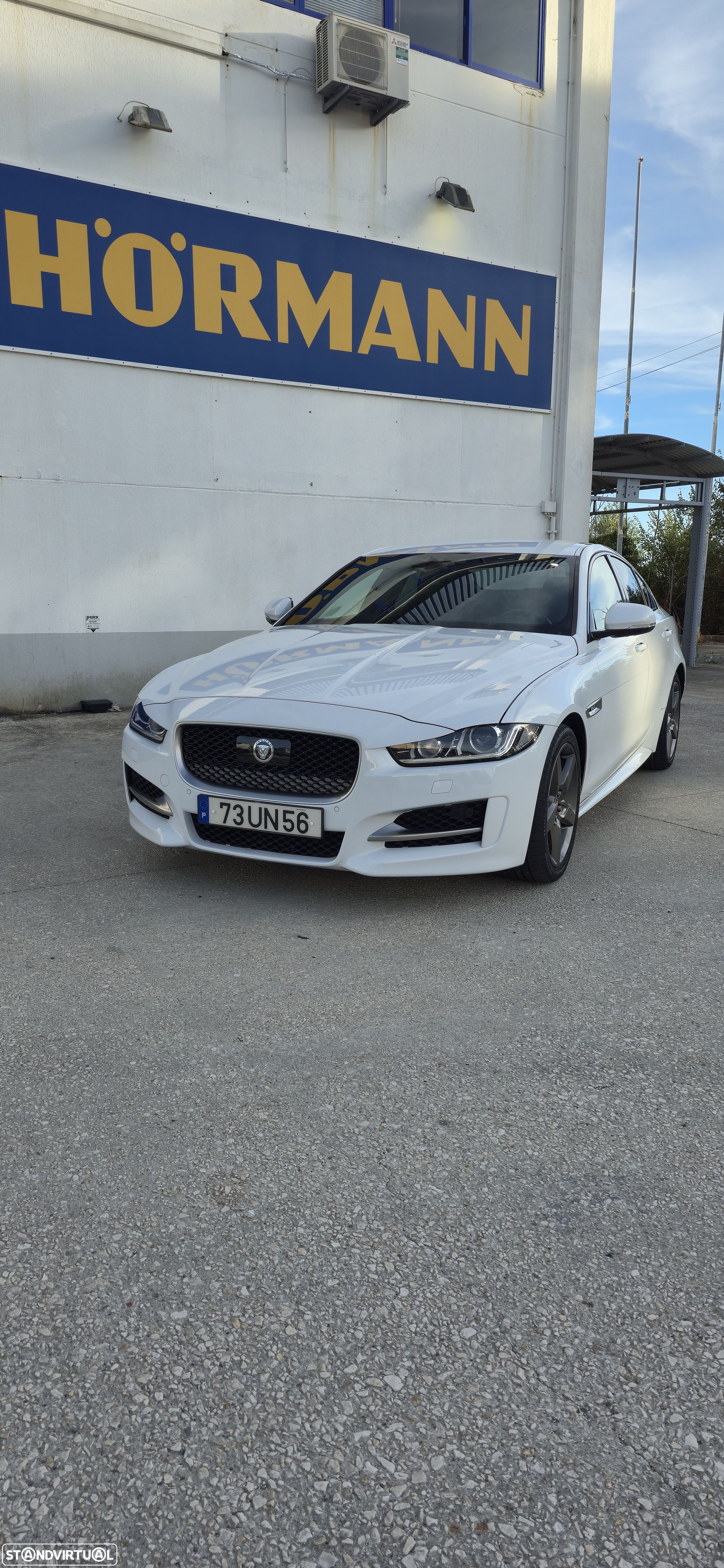 Jaguar XE 2.0 D R-Sport Aut. - 1