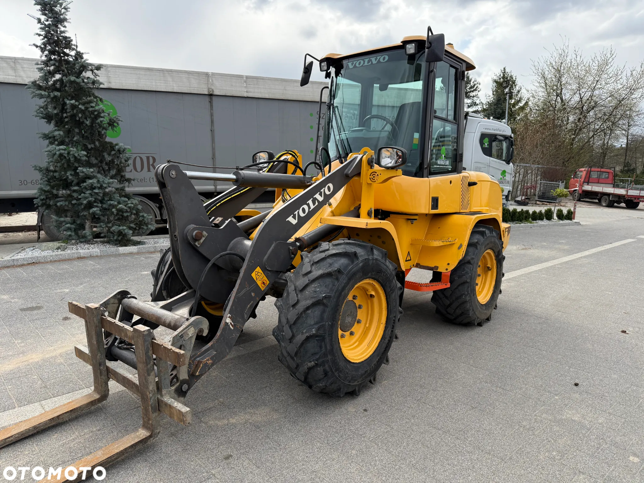 Volvo L30G - 4